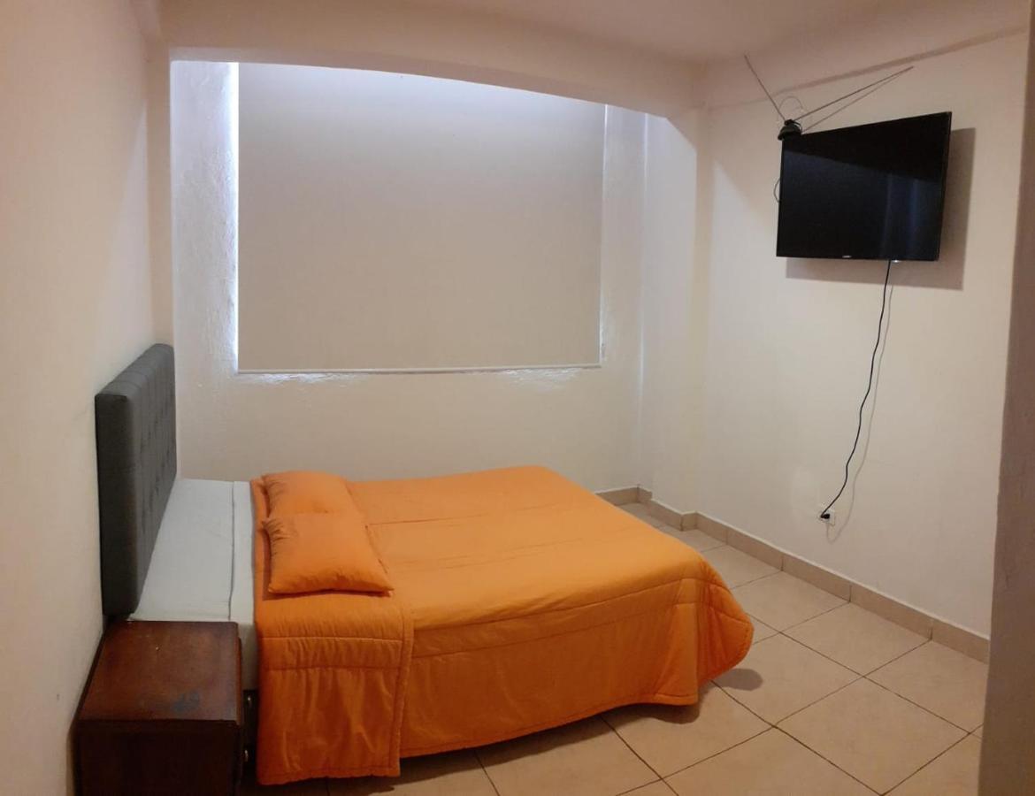 Hostal Siberia Куэнка Экстерьер фото